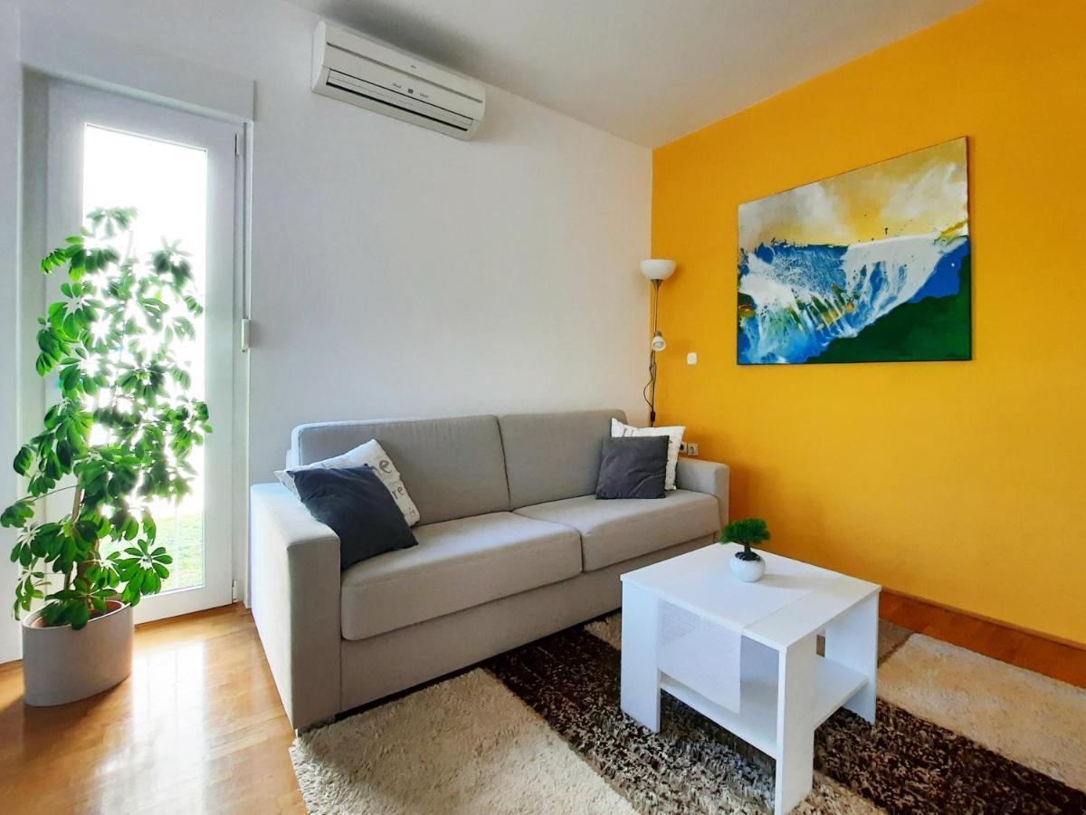 Violetta-punta Apartment